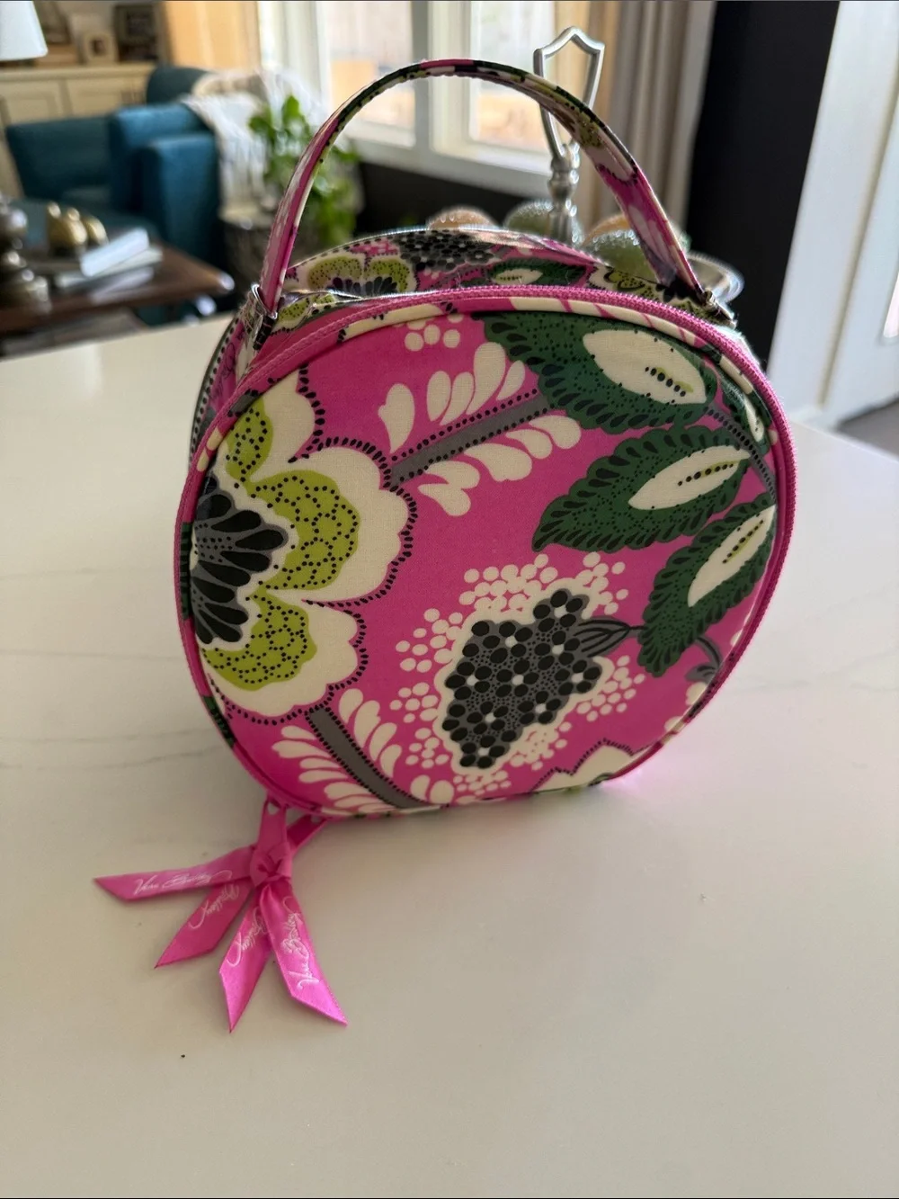 Vera Bradley Round Pink Floral Cosmetic Case with Top Handle NWOT